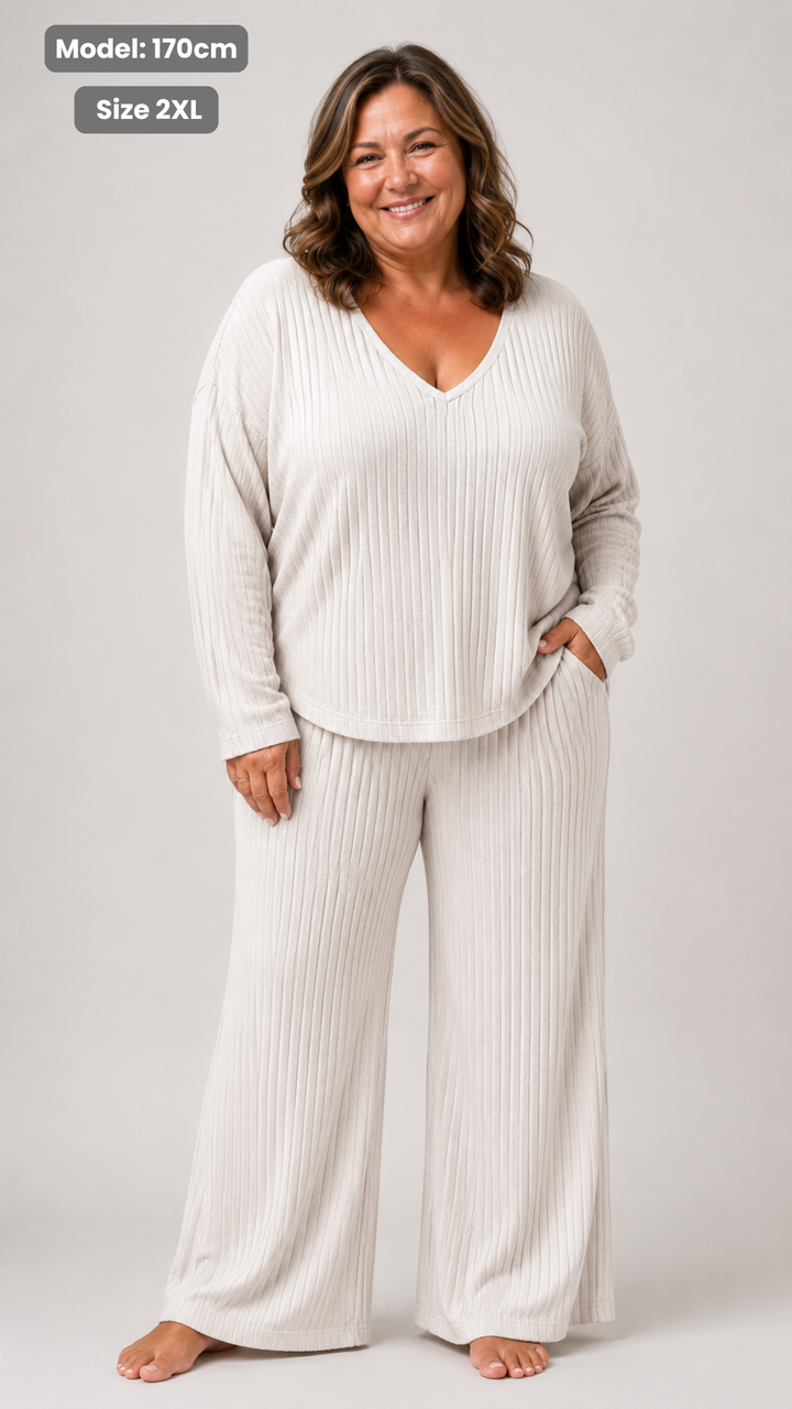 Paula Elegant All-Season Lounge Set