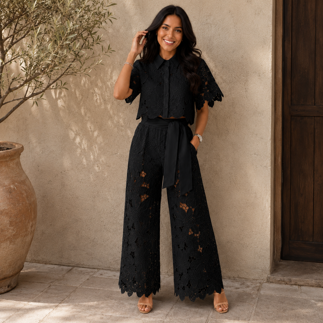 Reina Elegant Floral Lace Set