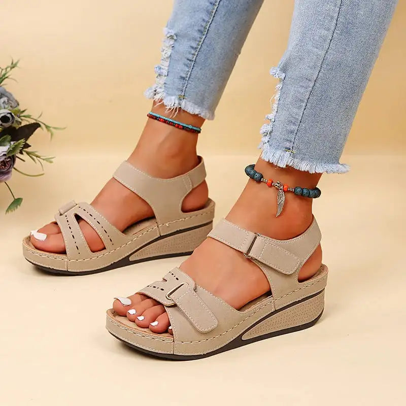 BRISBANE™ COMFY VINTAGE ORTHOPEDIC SANDALS