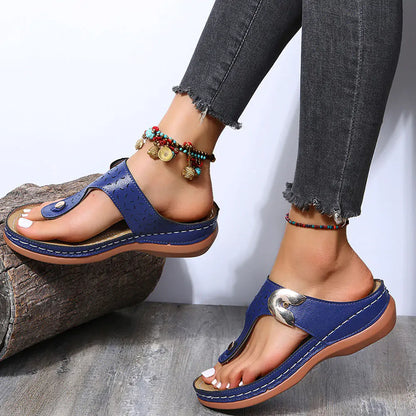 CHLOE™ COMFY FOOTBED ORTHOPEDIC SADNALS