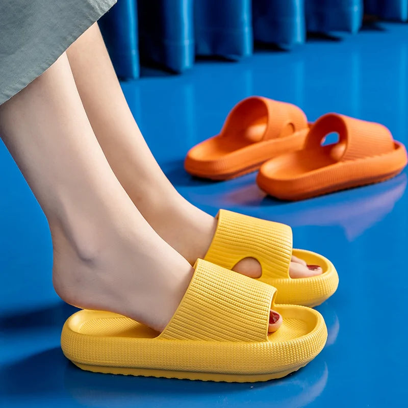 EVE™ NON-SLIP AND WATERPROOF CLOUD SLIPPERS