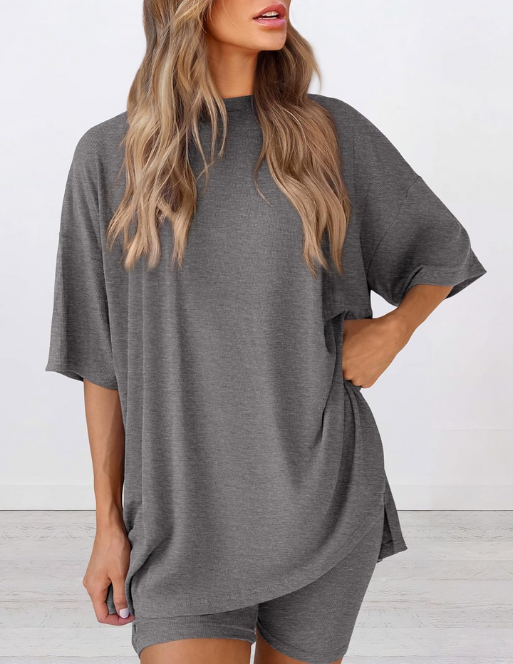 Nina Minimal 2-Piece Set