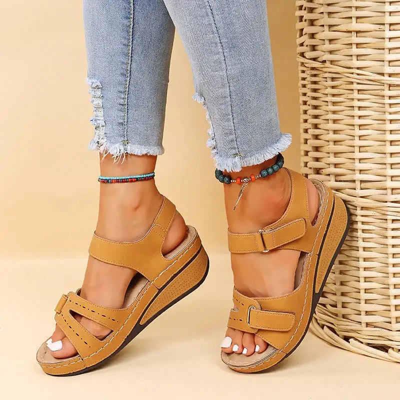 BRISBANE™ COMFY VINTAGE ORTHOPEDIC SANDALS